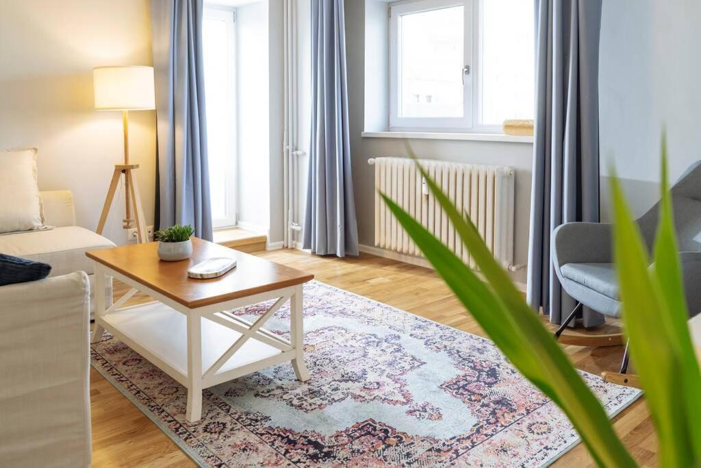 Good Vibes Central Apartment ブカレスト エクステリア 写真